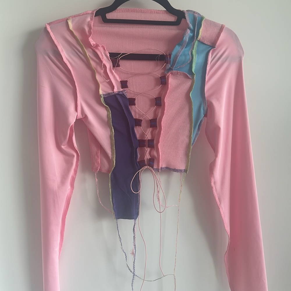 Pink crop top - Picture 2 of 3